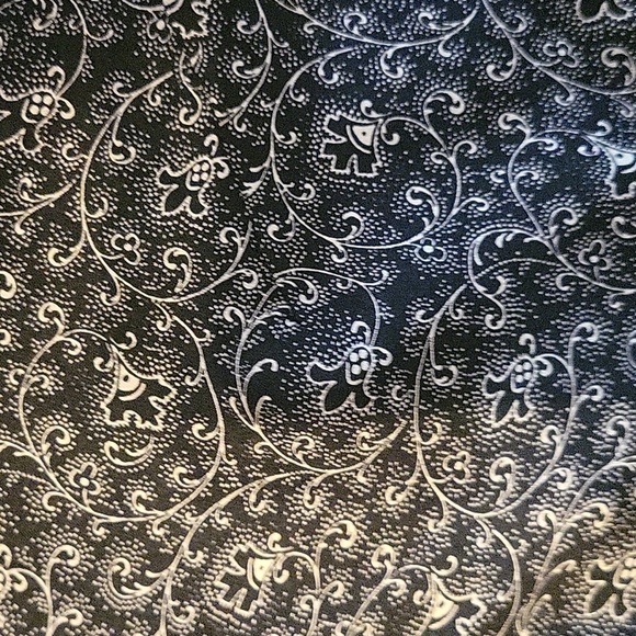 Lane Bryant 100% Silk Black Pattern Button Up Blouse Plus Size 18/20 - Picture 3 of 4